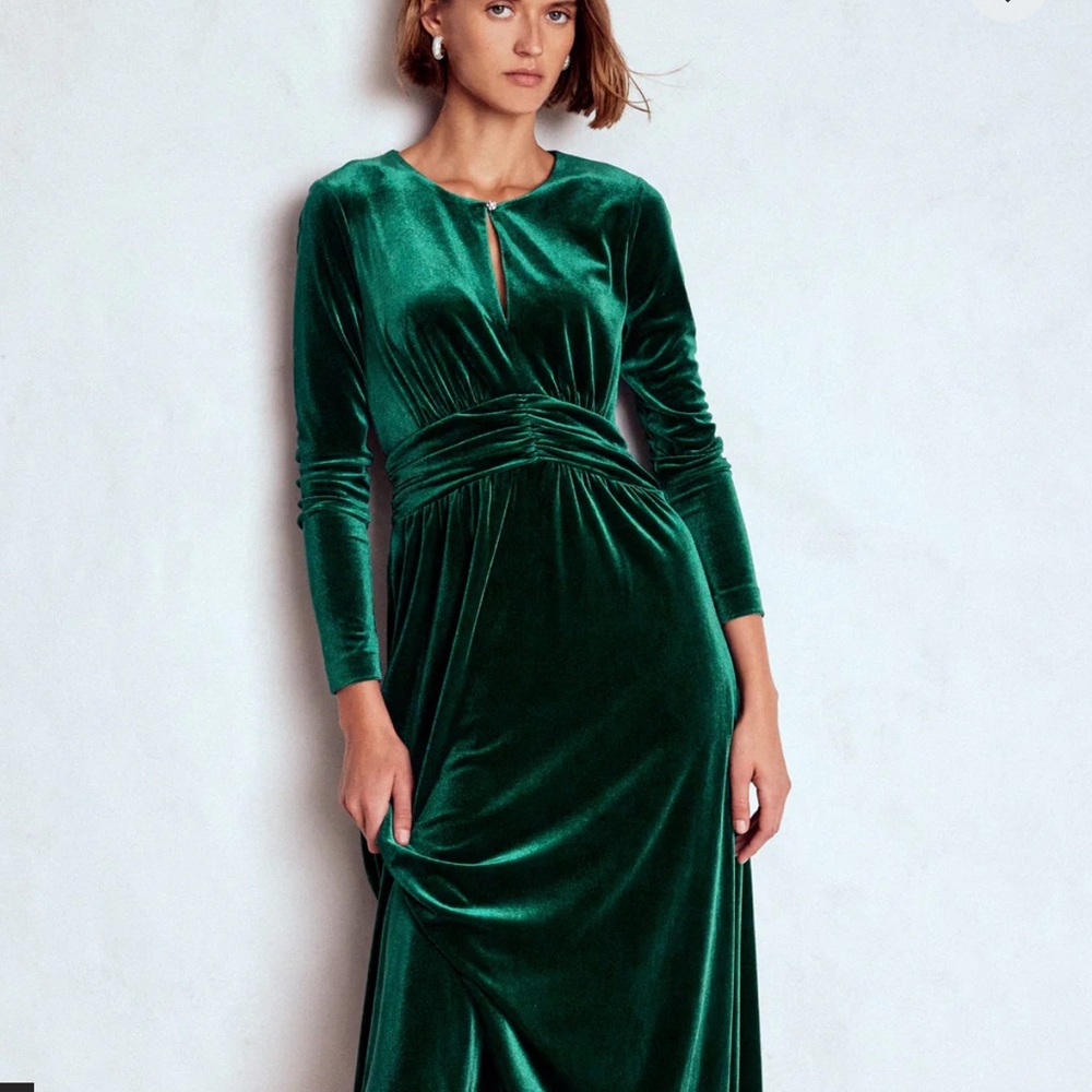 Boden NWT Tilda Deep Green Velvet Long Sleeve Dress